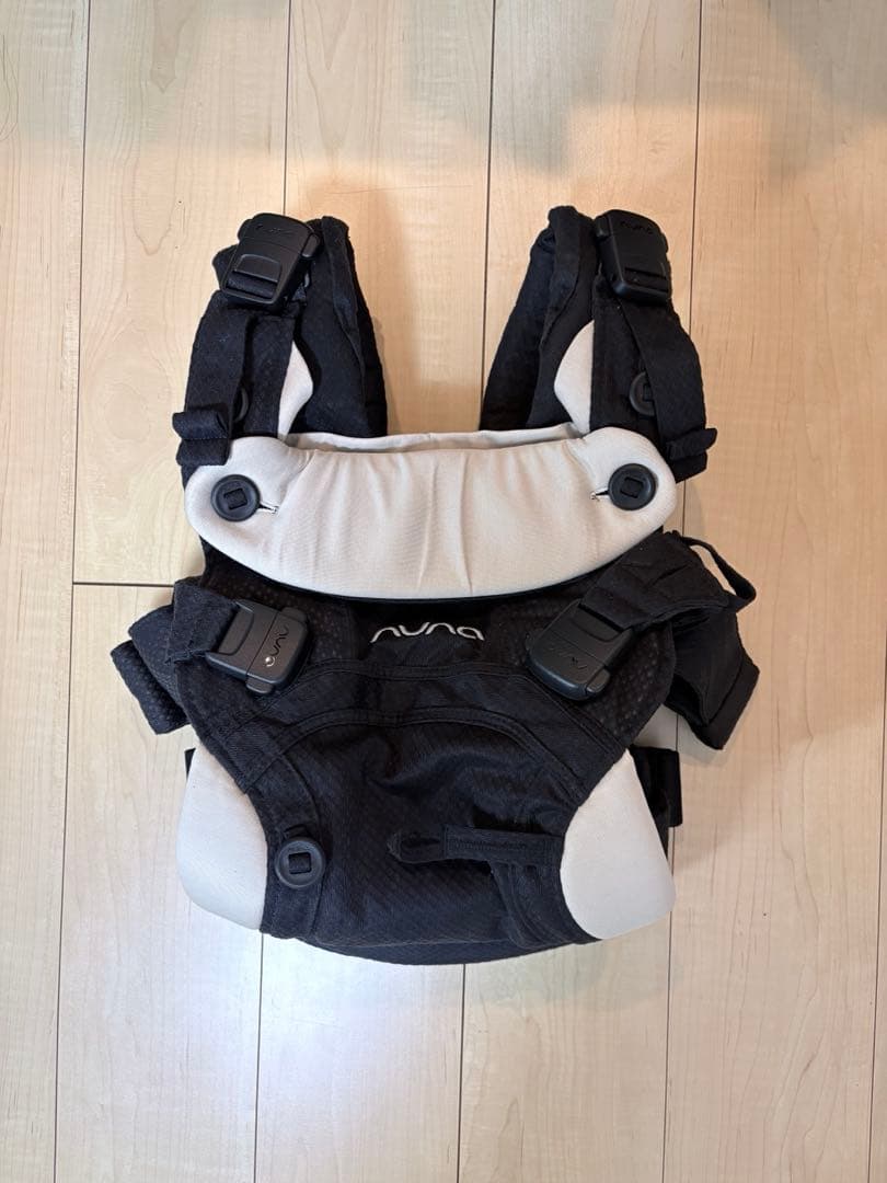 nuna ヌナ カルドクリック キャビア 抱っこ紐