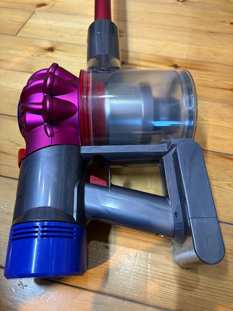 Dyson V7スティッククリーナー 本体