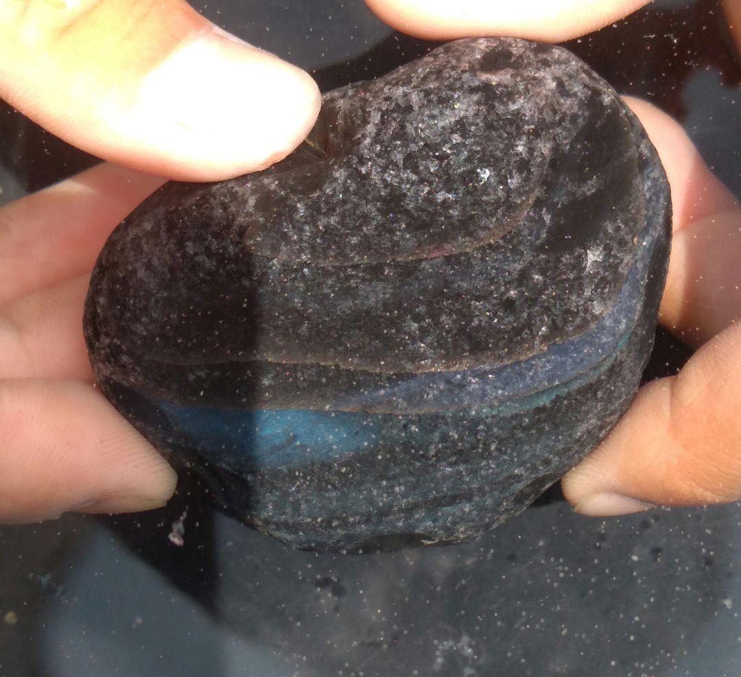 十勝石　玲瓏