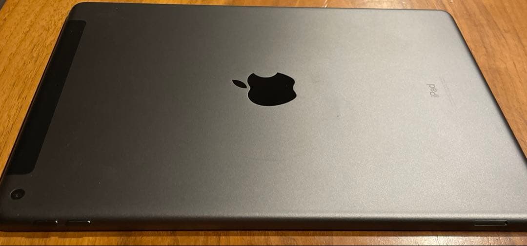 良品　iPad 第7世代 32GB iPad本体　電池容量93%