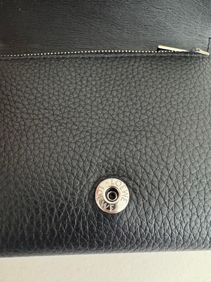 美品　LOEWEバーティカル ウォレット(ブラック)
