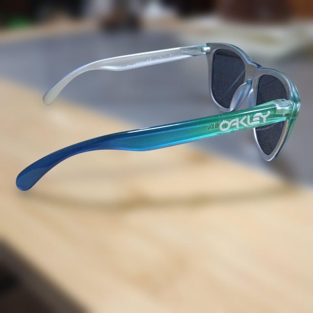 OAKLEY サングラス frogskins　専用ケース付き