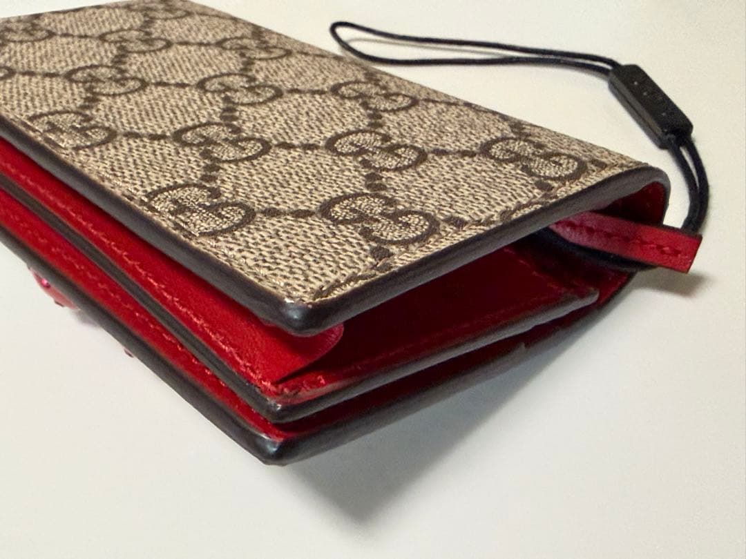 【美品】Gucci チェリー装飾 二つ折り財布