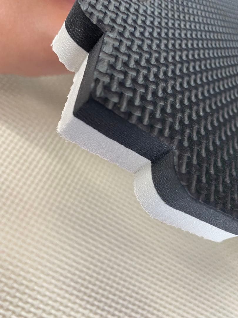 ジョイントマット白黒12枚岡山県法人送料込み