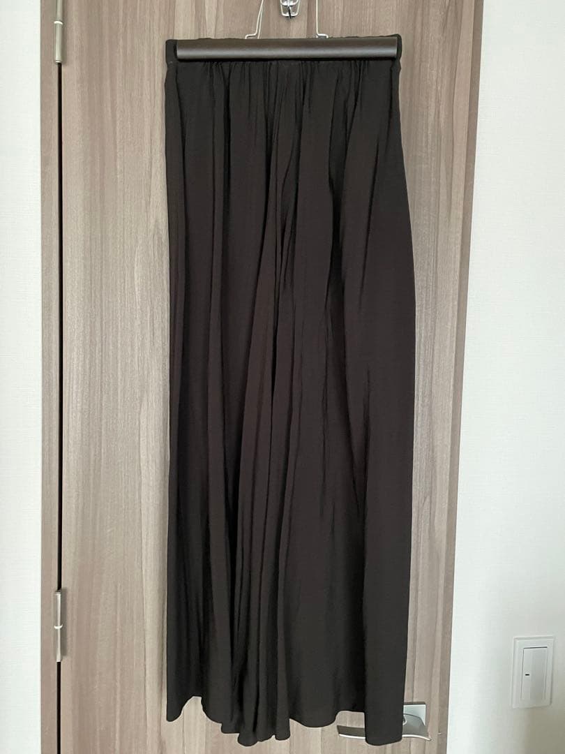 スカート ATON VISCOSE CLOTH BACK FLARED SKIRT