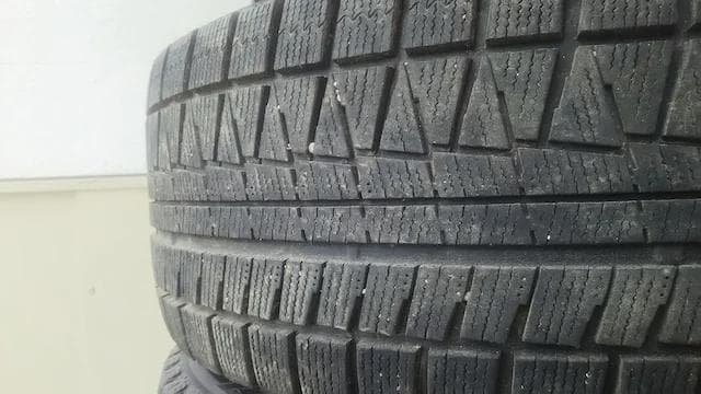 18インチ国産スタッドレス４本