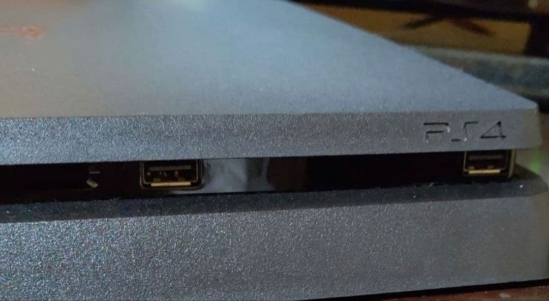 PlayStation4 ジェット・ブラック 本体 最新型番 CUH-2200
