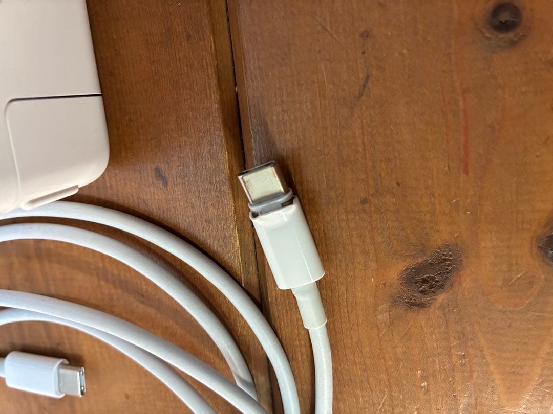 美品⭐︎MacBook Pro 2020 箱・クリアカバー付