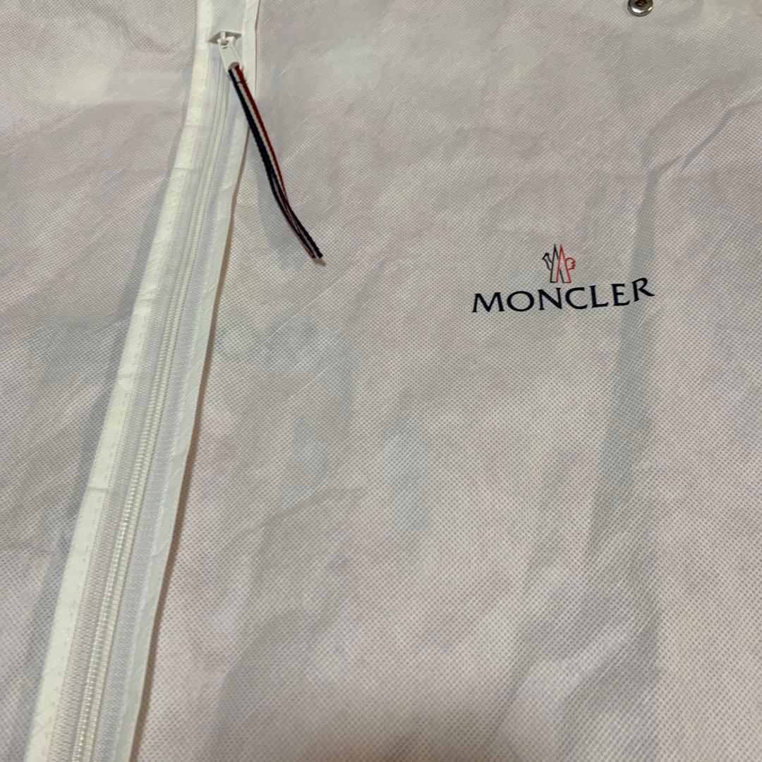MONCLER ガーメントバッグ ホワイト　４枚セット