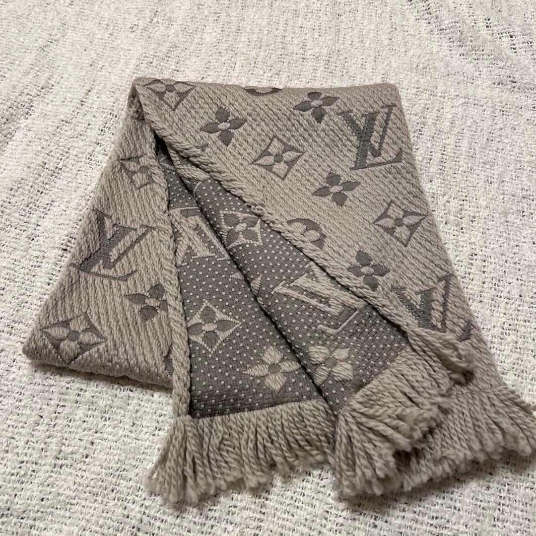 【美品】LOUIS VUITTON エシャルプ ロゴマニア マフラー グレー