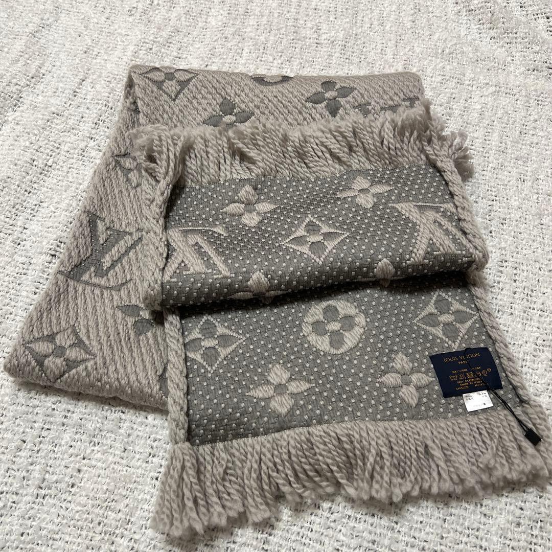 【美品】LOUIS VUITTON エシャルプ ロゴマニア マフラー グレー