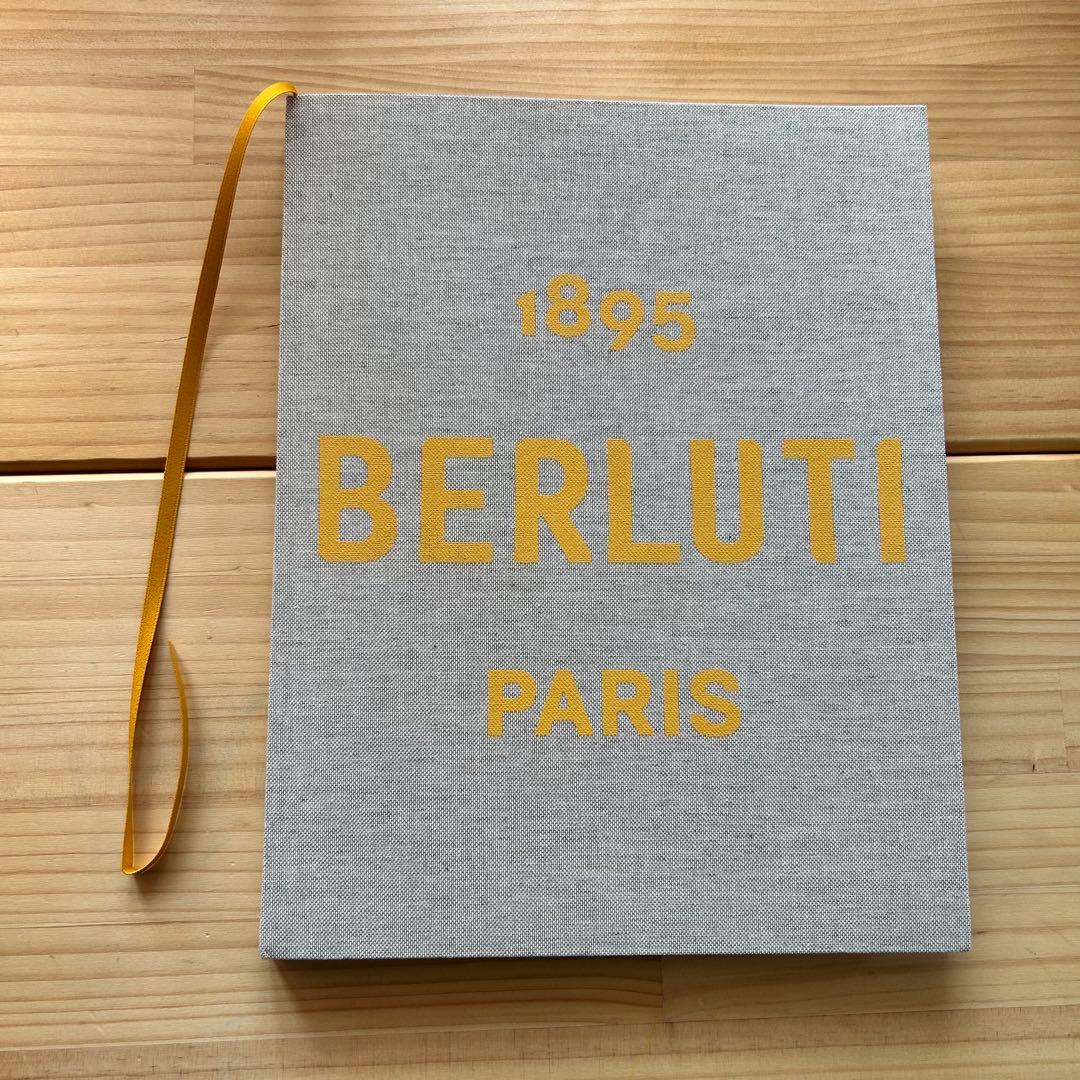 【美品】1895 BERLUTI PARIS LIVE ICONIC ノベルティ