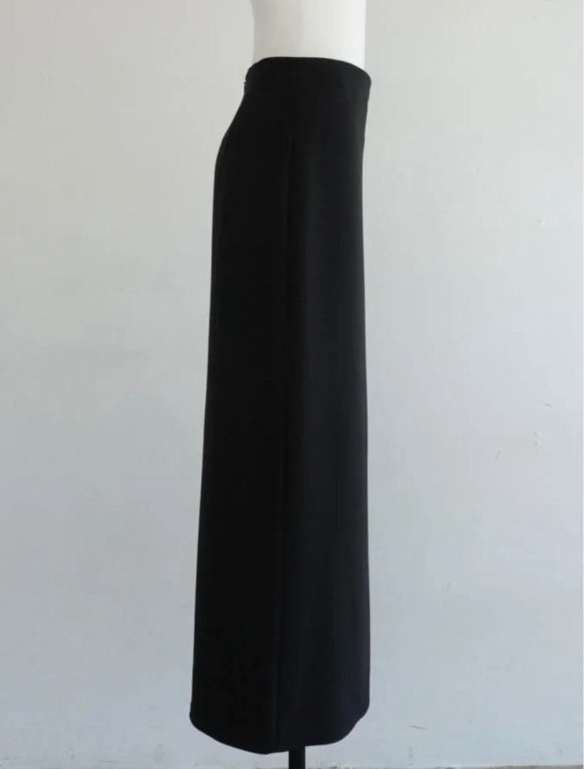 値下げ　新品　タグ付き　orb. Straight Skirt 38