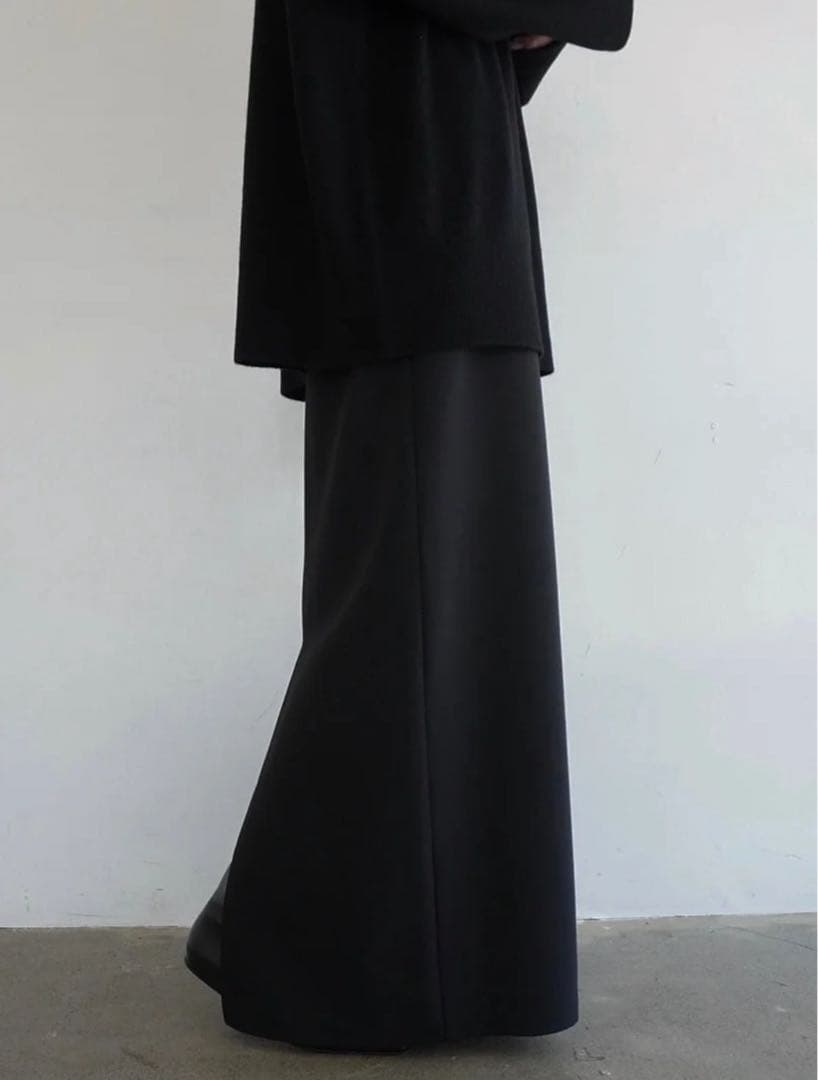 値下げ　新品　タグ付き　orb. Straight Skirt 38