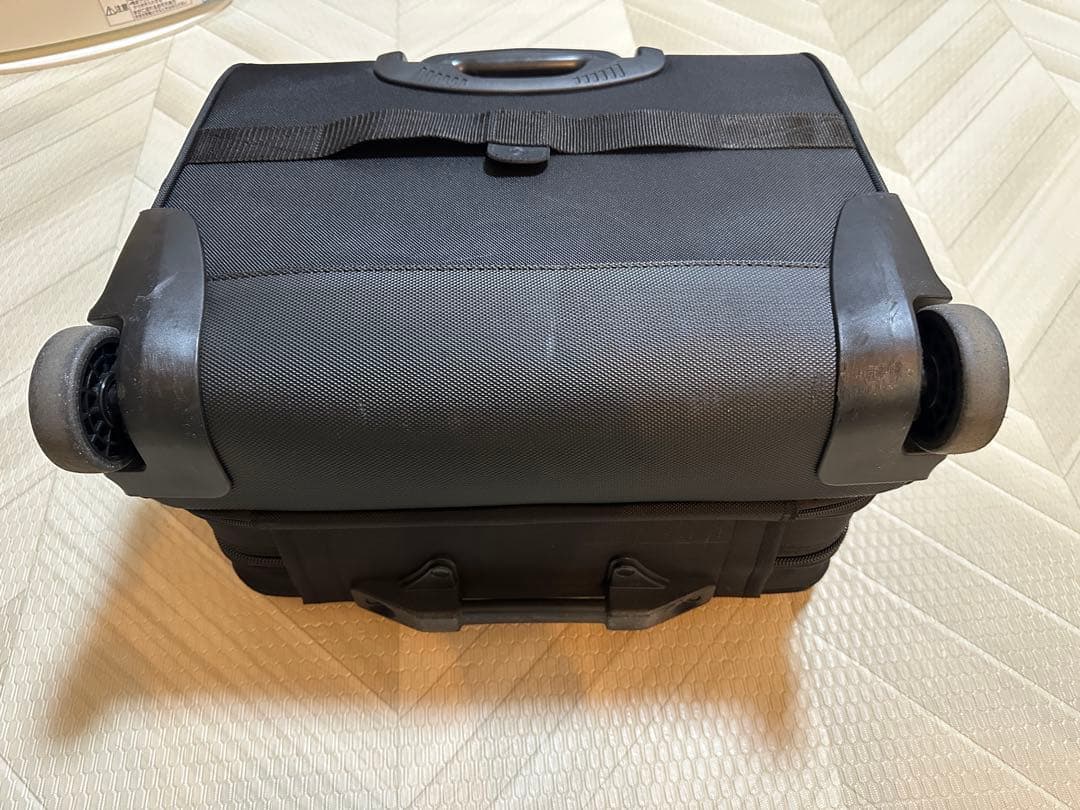 サムソナイト　samsonite スーツケース　キャリーバック　機内持込み可