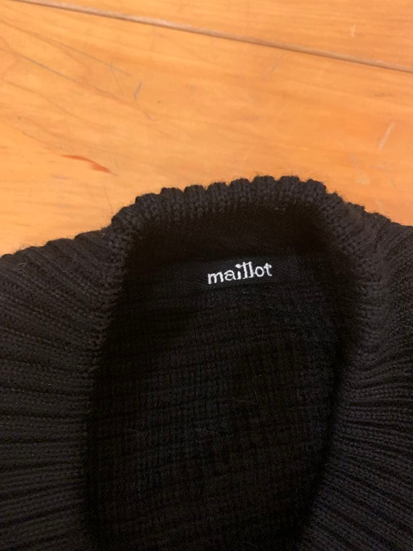 新品　maillotブラックロングカーディガン ボタン付き