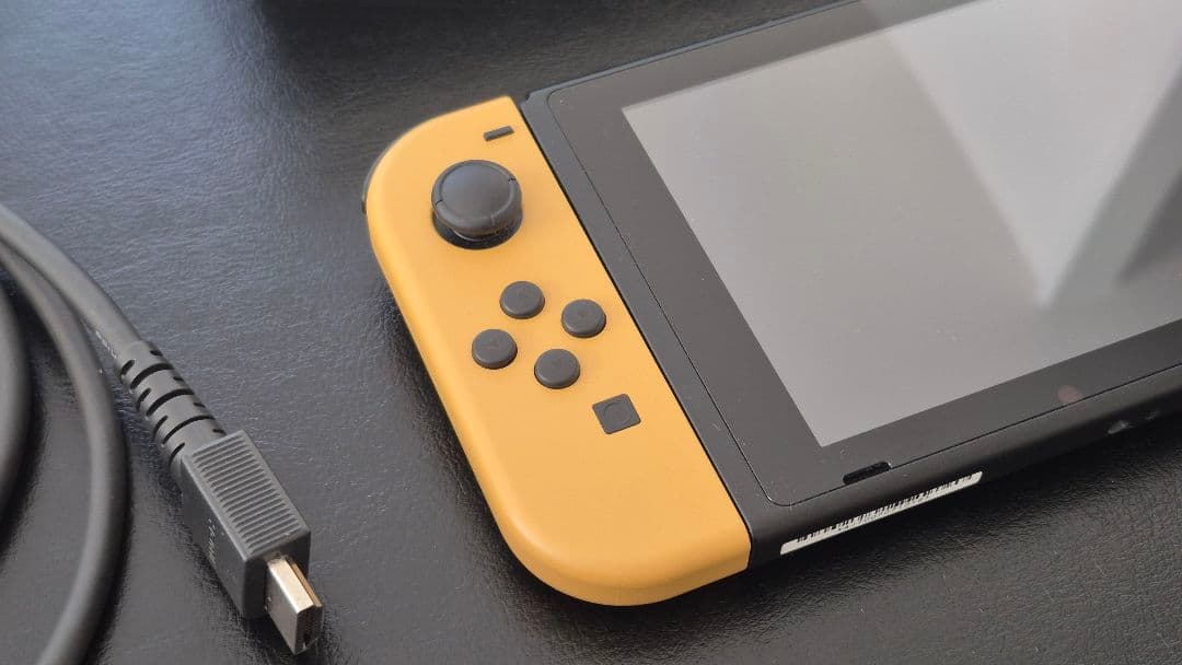 Nintendo Switch 　Let's Goイーブイ仕様