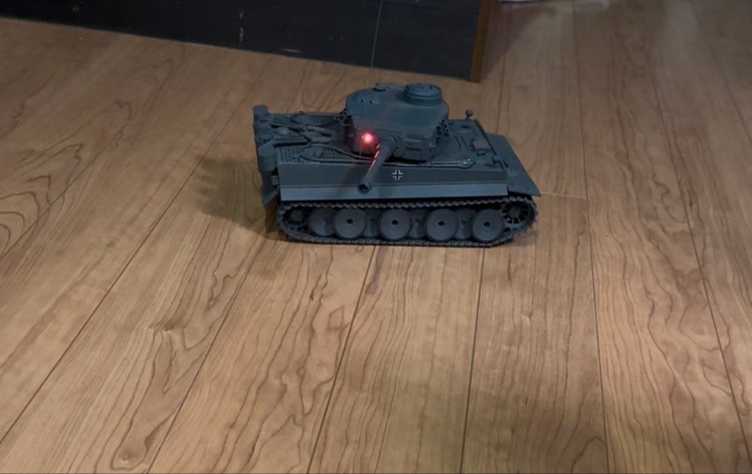 東京マルイ RCバトルタンク Tiger I 1/24