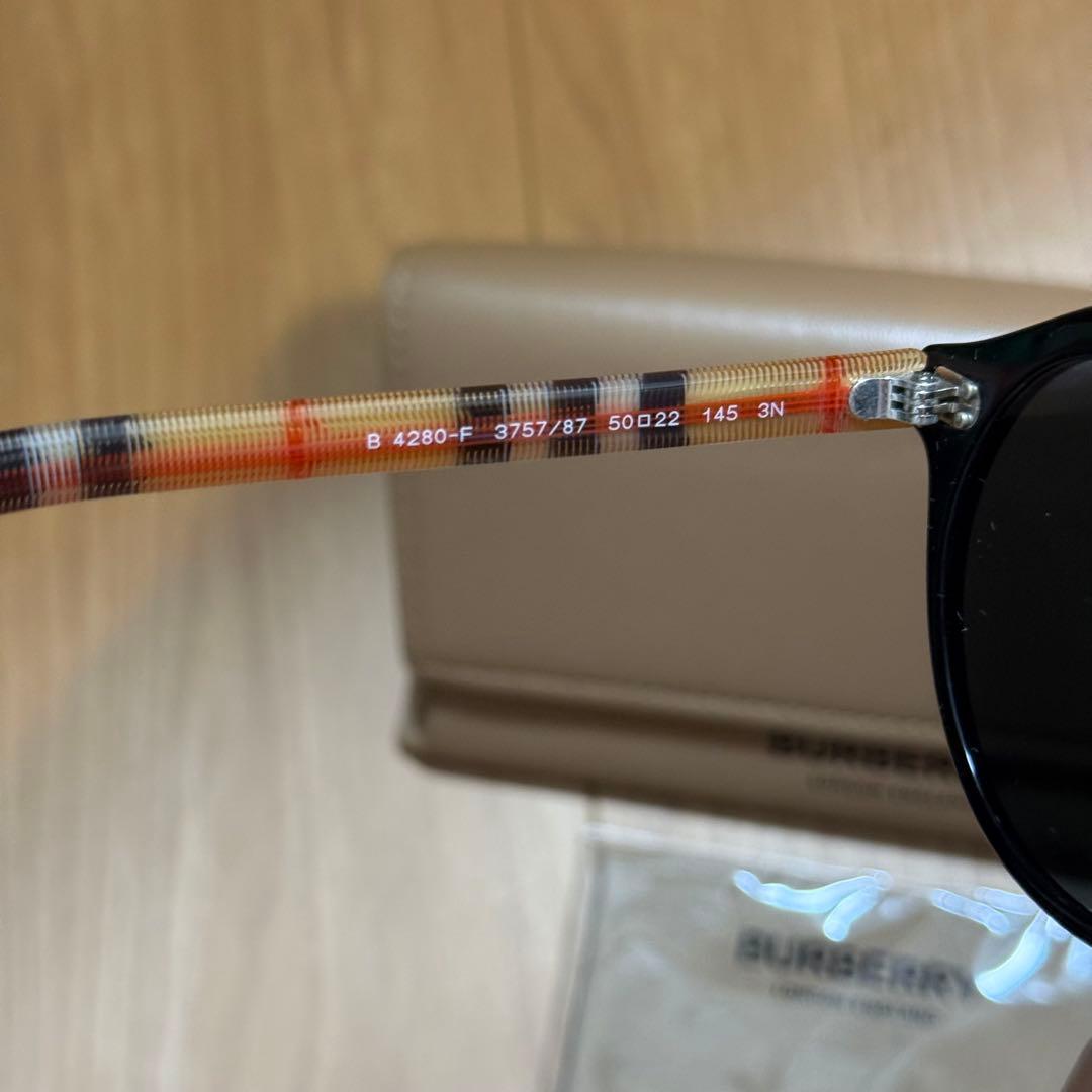 バーバリー　Burberry サングラス