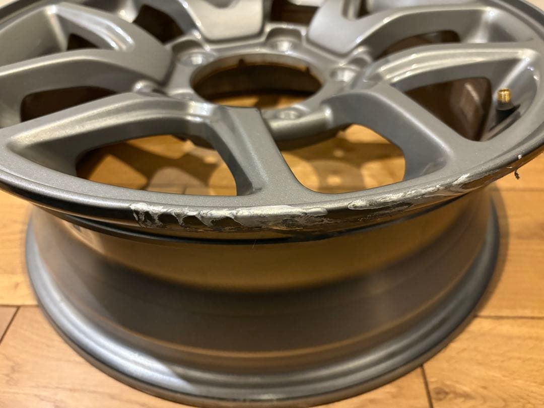 ジムニー　純正16インチアルミホイール　JB64W