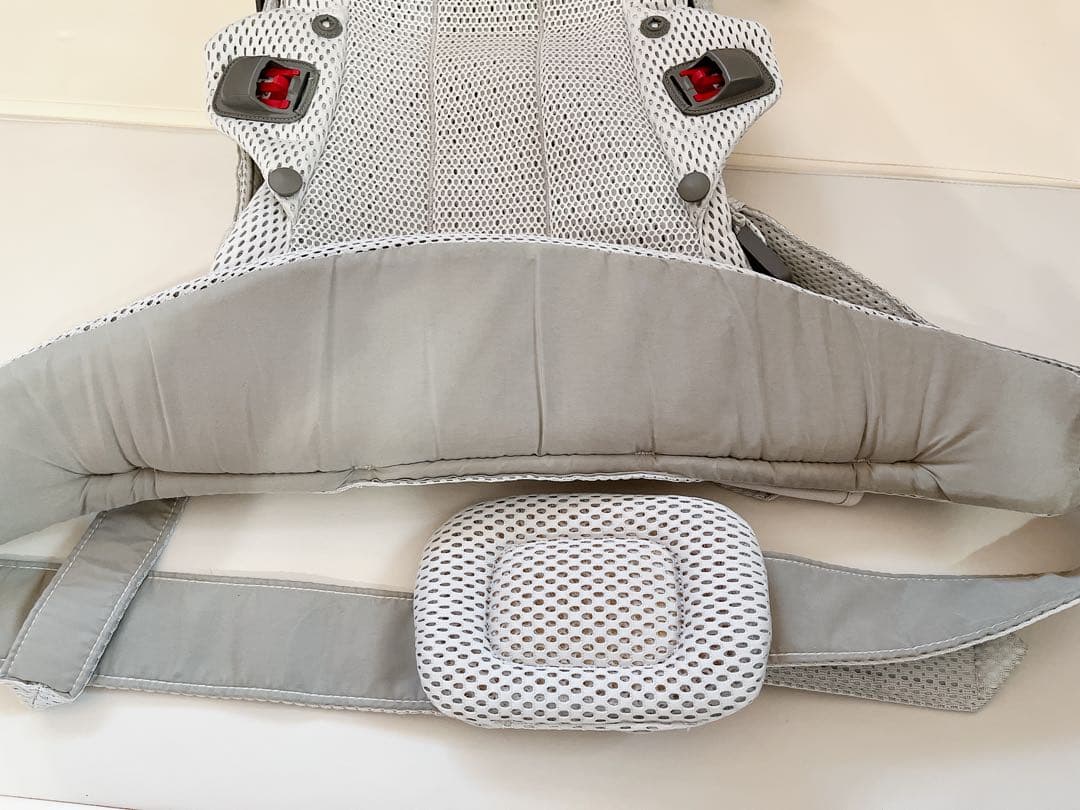 美品✨BabyBjorn ベビービョルン ベビーキャリア ハ－モニ－ シルバー
