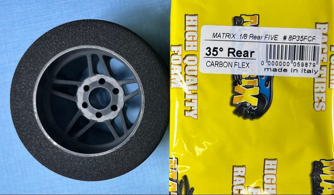 イタリア　マトリックス製　1/8GPレーシング　ホイール付タイヤ　29個　新品