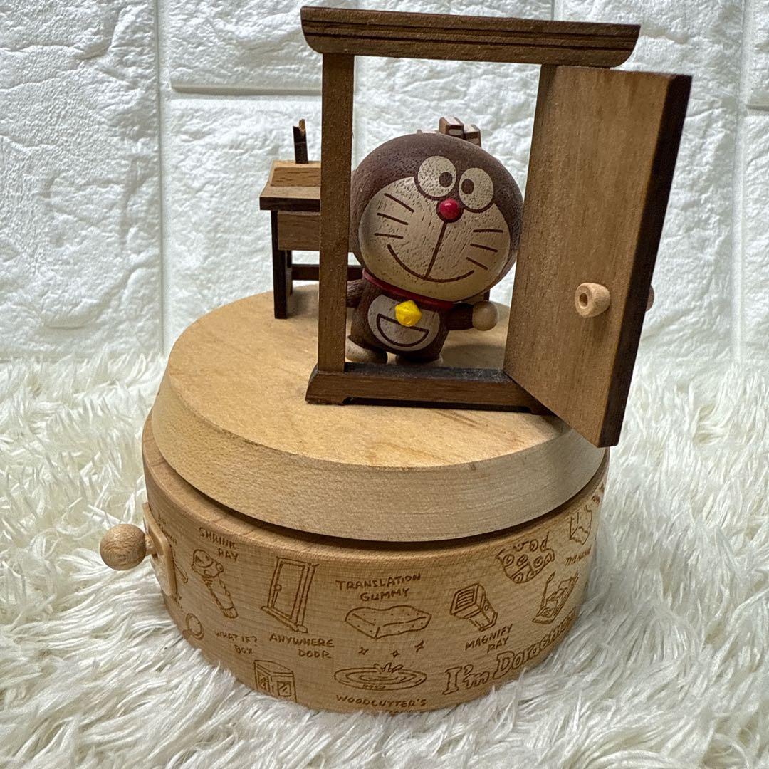ドラえもん 木製オルゴール ドア付き　カノン