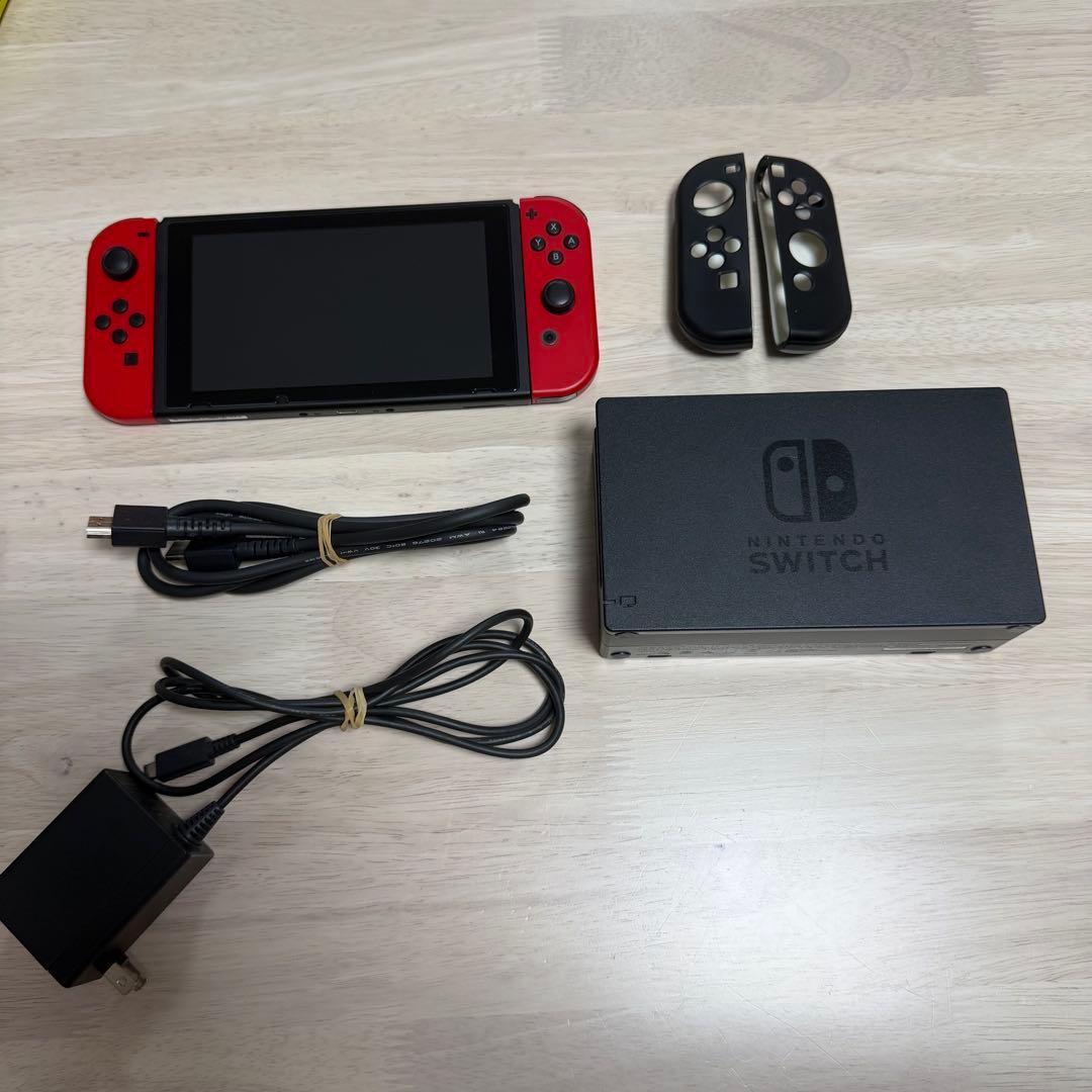 【Nintendo Switch】本体　画面保護フィルム装着済み【美品】