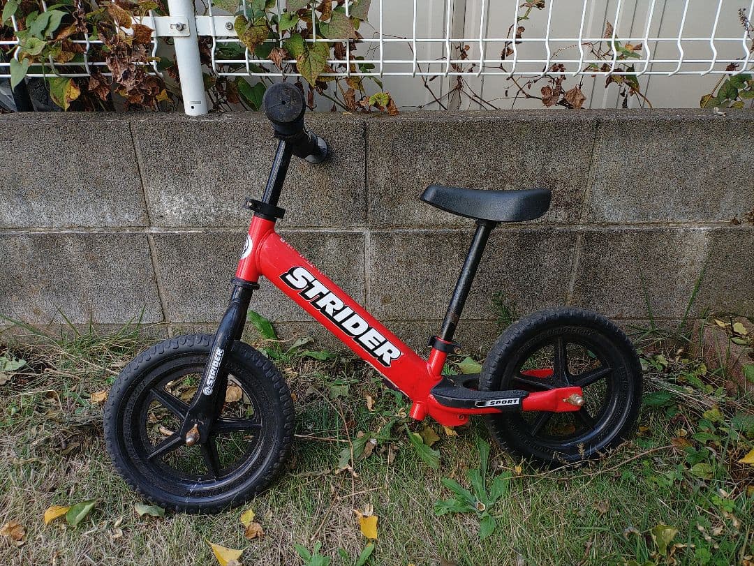 STRIDER ストライダー バランスバイク レッド 12インチ
