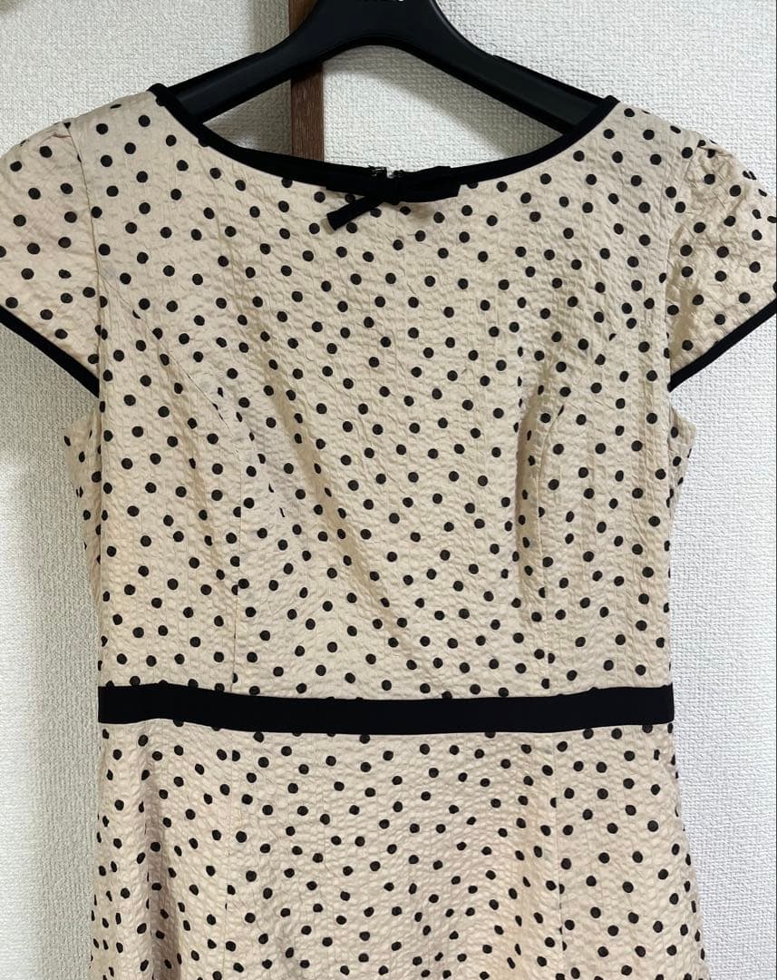 美品　TOCCA トッカ　ＣＡＲＡＭＥＬＬＡドレス　ワンピース　ベージュ系　2