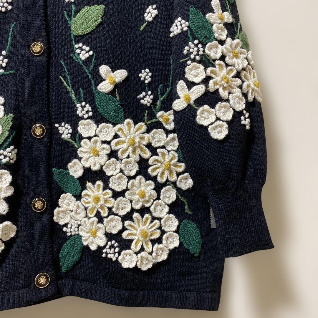 ロングニットカーディガン立体フラワー刺繍ビーズ付きブラック大きいサイズLL〜3L