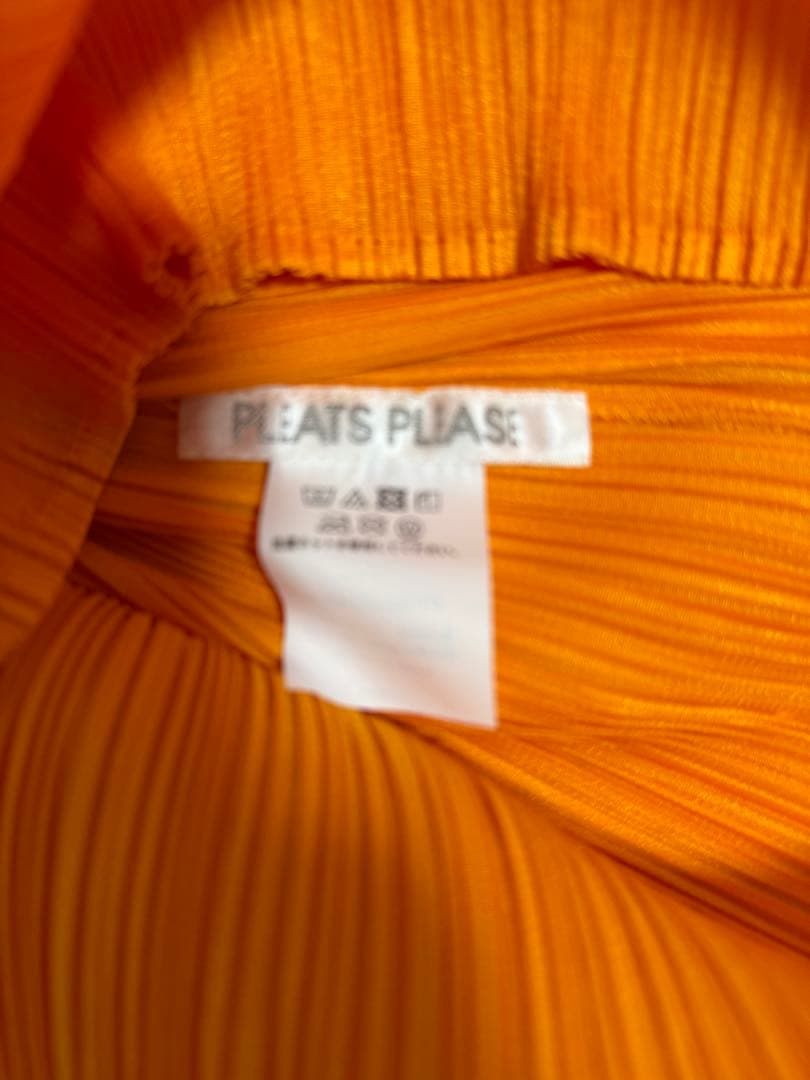 未使用　PLEATS PLEASE ISSEY MIYAKEオレンジ 半袖タート