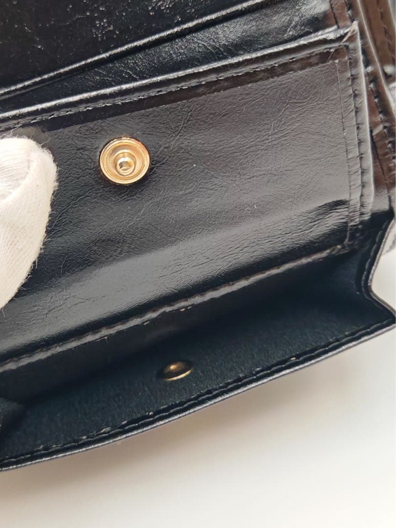PRADA 二つ折り財布 ブラック　美品