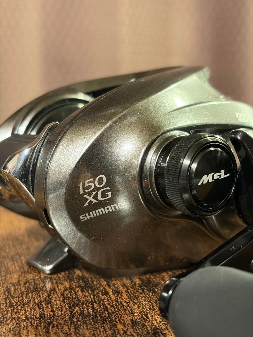 【美品】シマノ　SHIMANO クロナーク150XG 右ハンドル