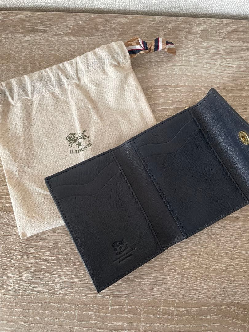 IL BISONTE ネイビー バレンタイン限定ハート刻印 二つ折りがま口財布