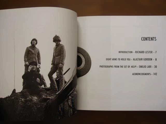 アート・デザイン・音楽 Beatles Photographs from the Set of Help