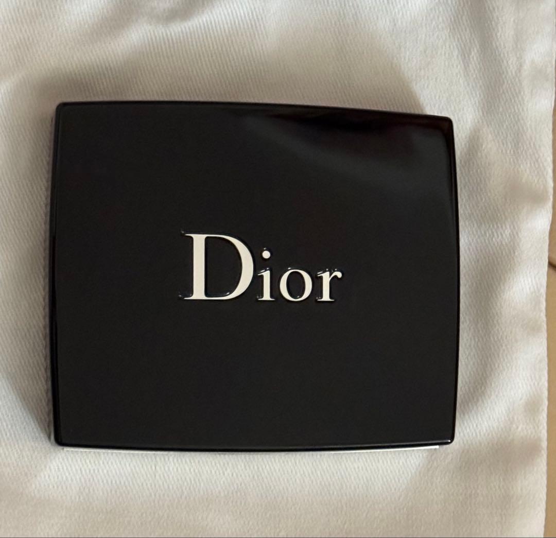 チーク Dior ROUGE BLUSH COLOR & GLOW