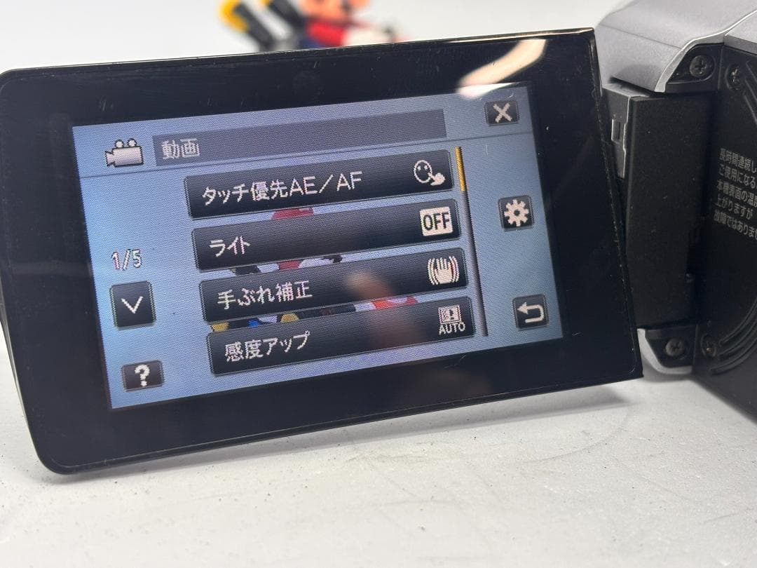 美品　JVC EVERIO GZ-HM690 備品完備 ビデオカメラ #695