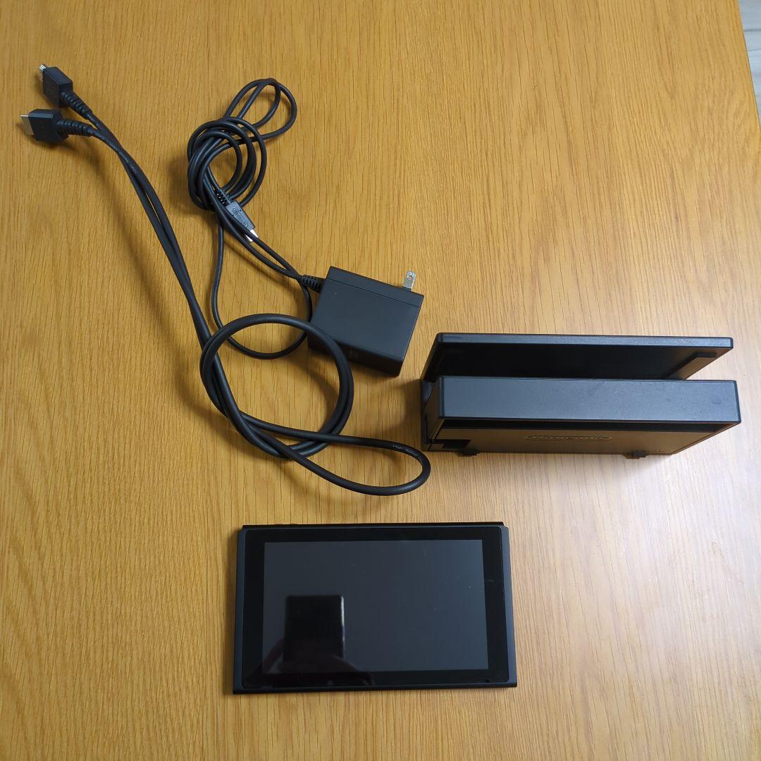 Nintendo Switch 本体 ＋付属品(Joy-Con無し)