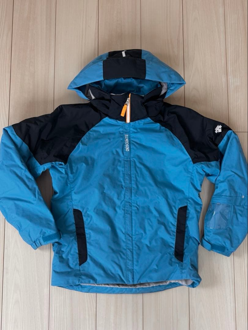 DESCENTE 160サイズ　スキーウェア 上下