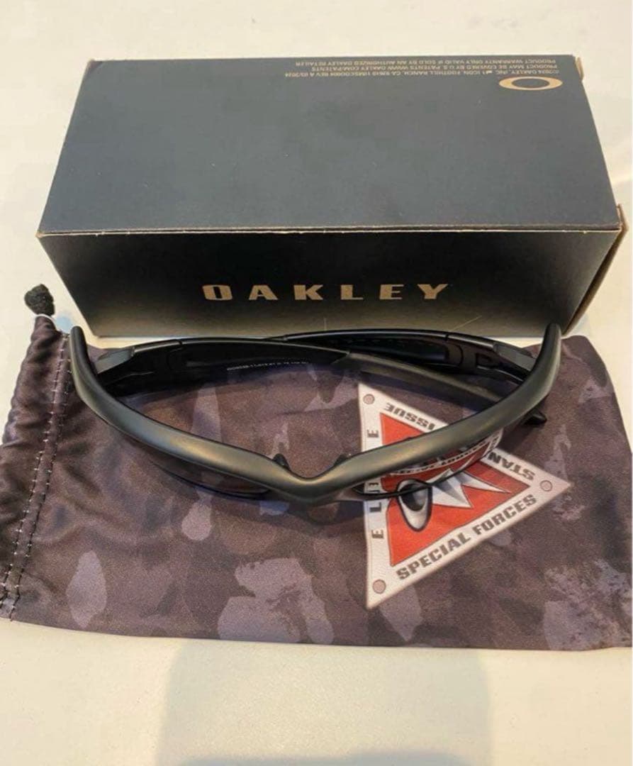 Oakley straight jacket サングラス io着用 オークリー