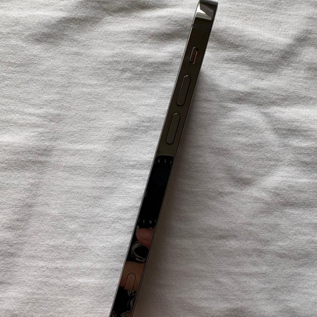 iPhone 12 pro グラファイト