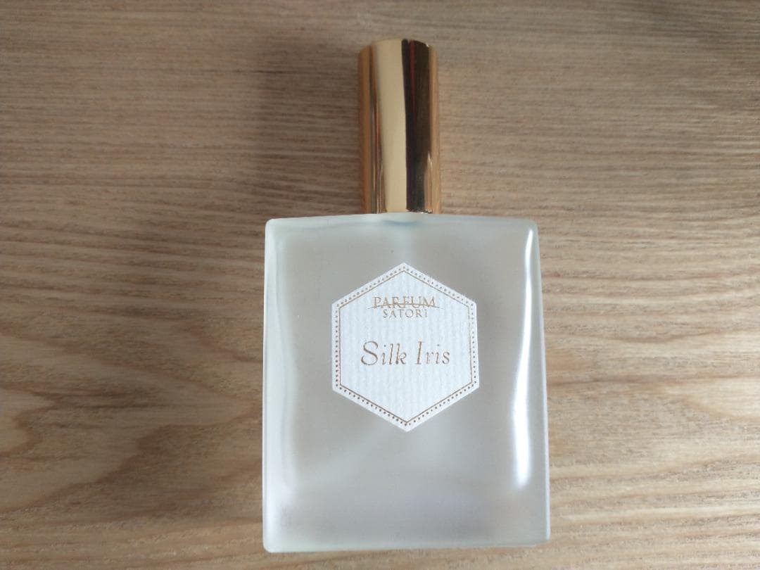 PARFUM SATORI Silk Iris 　シルクイリス