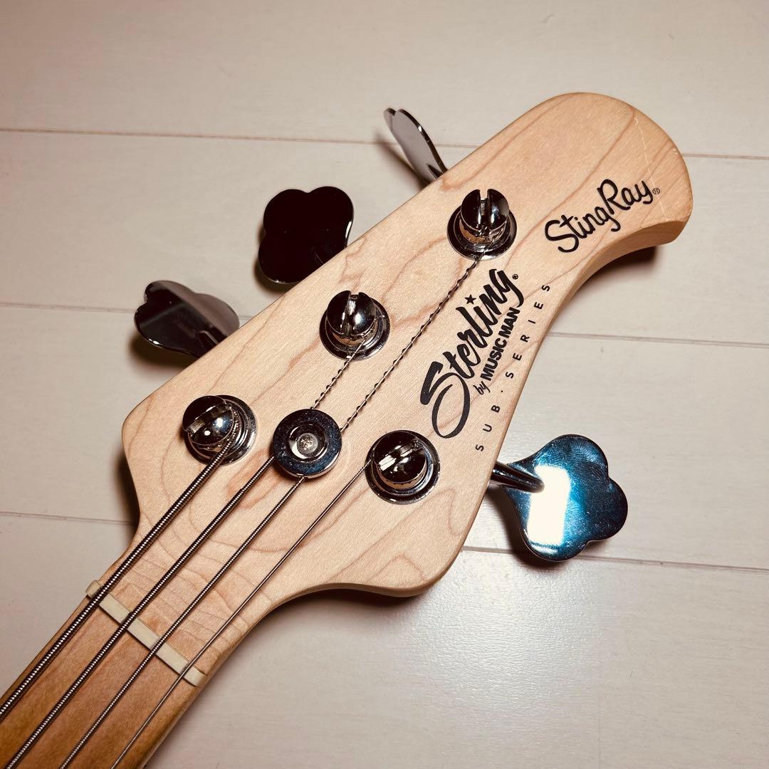 Sterling by Music Man StingRay 4弦エレキベース