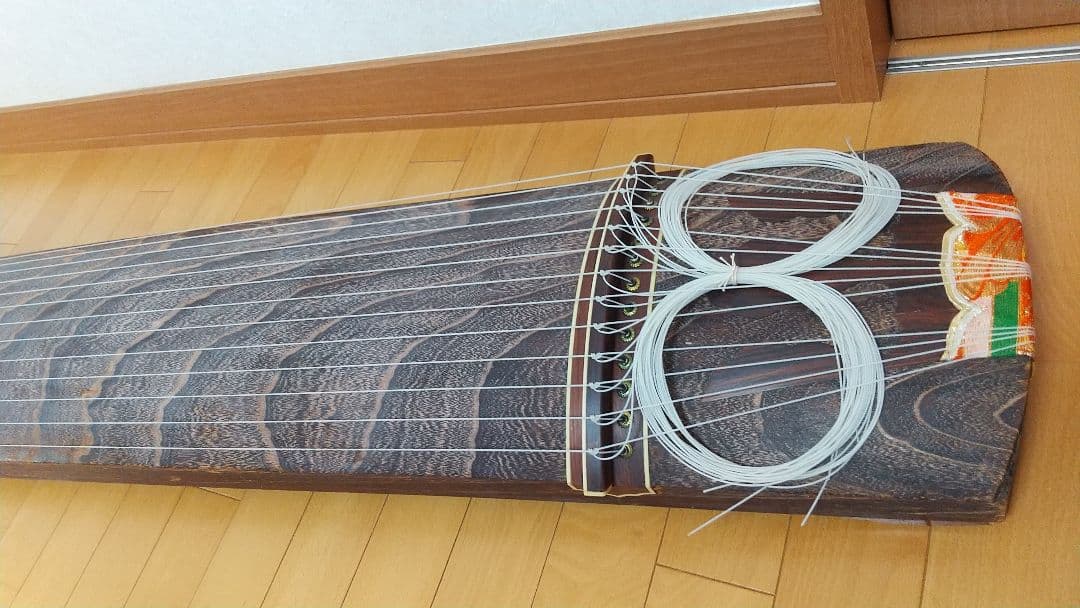 【みみ】金蒔絵入り 高級 和琴 お琴 13弦琴 お筝 和楽器 弦楽器