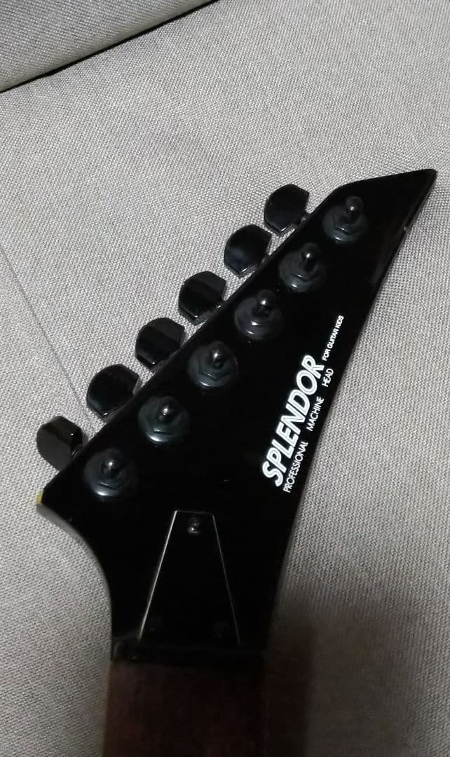 希少 SPLENDOR エレキギター ディンキーシェイプタイプ スプレンダー