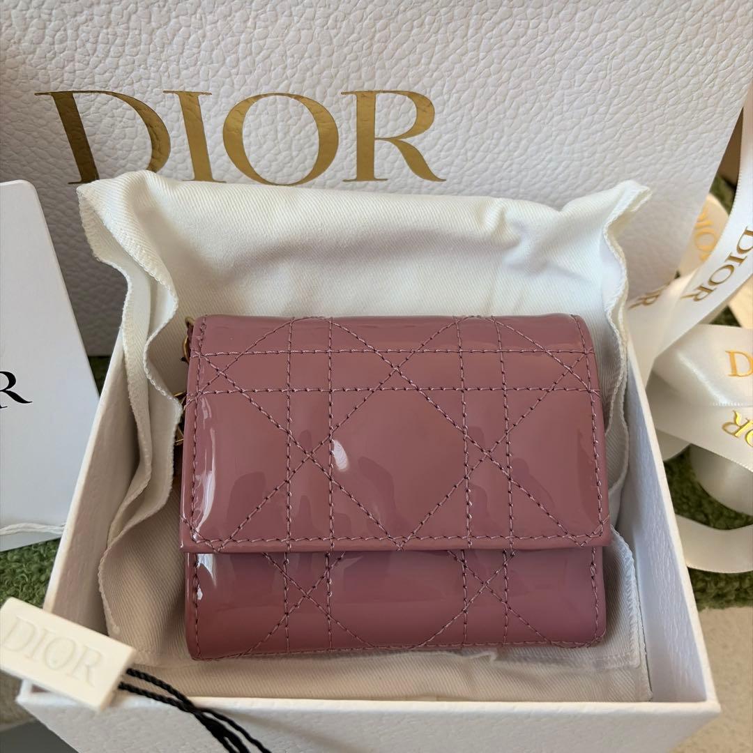 クリスチャンディオール　LADY DIOR ロータスウォレット ピンク　美品