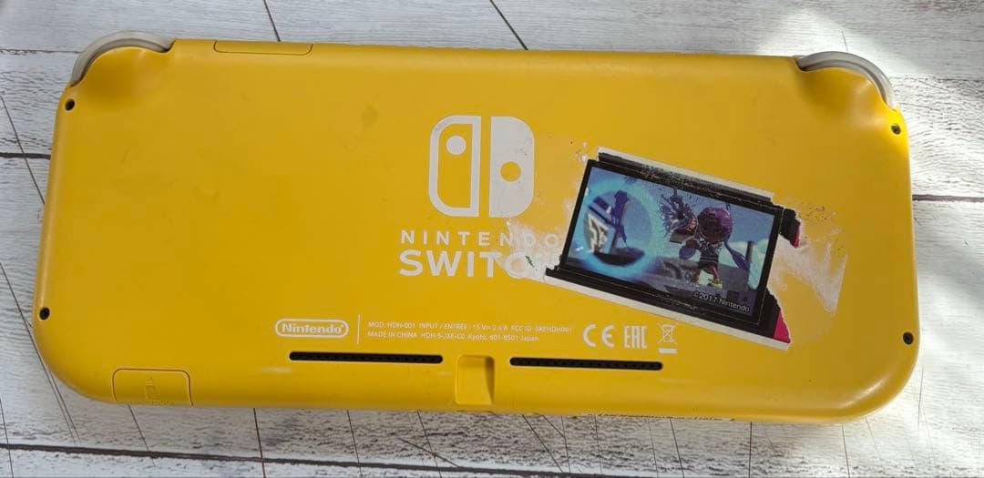【ジャンク品】Nintendo Switch Lite yellow