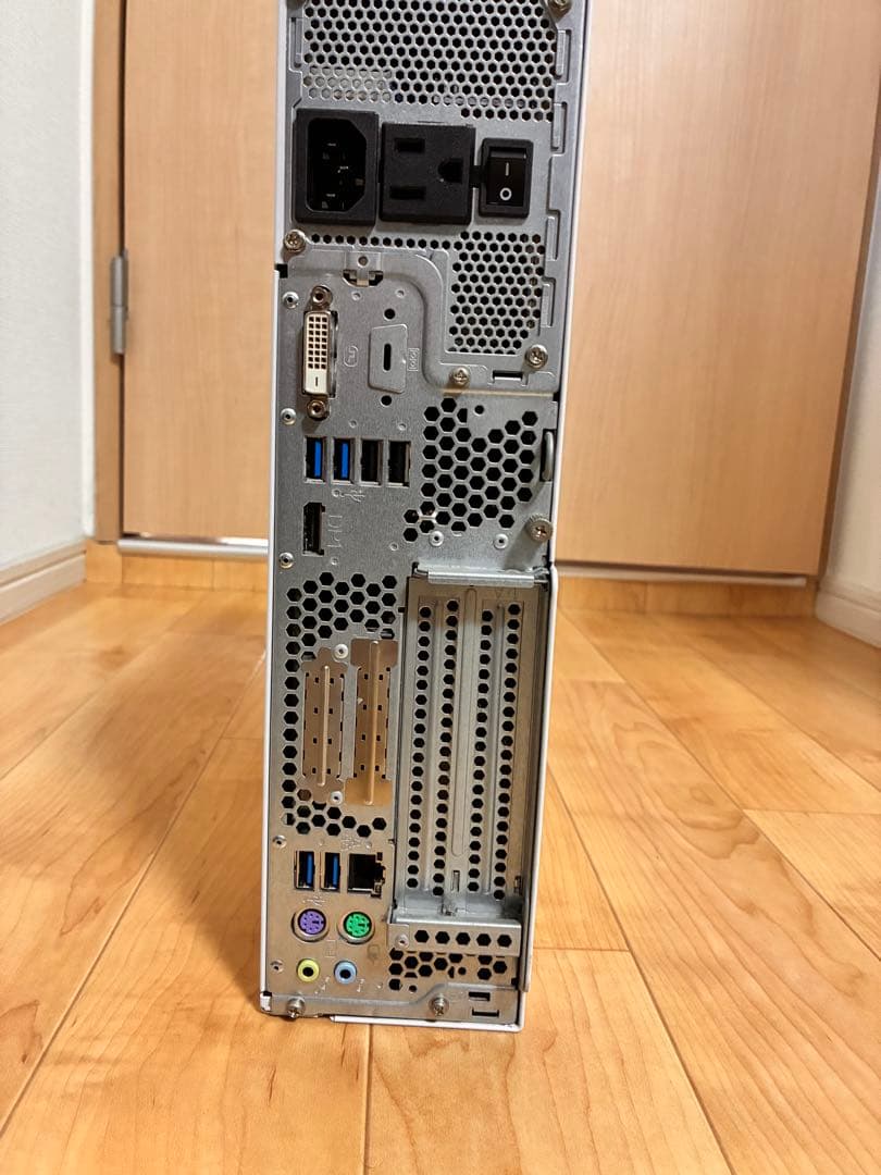 001富士通 ESPRIMO FMVD43001　D588/B　i5 9500