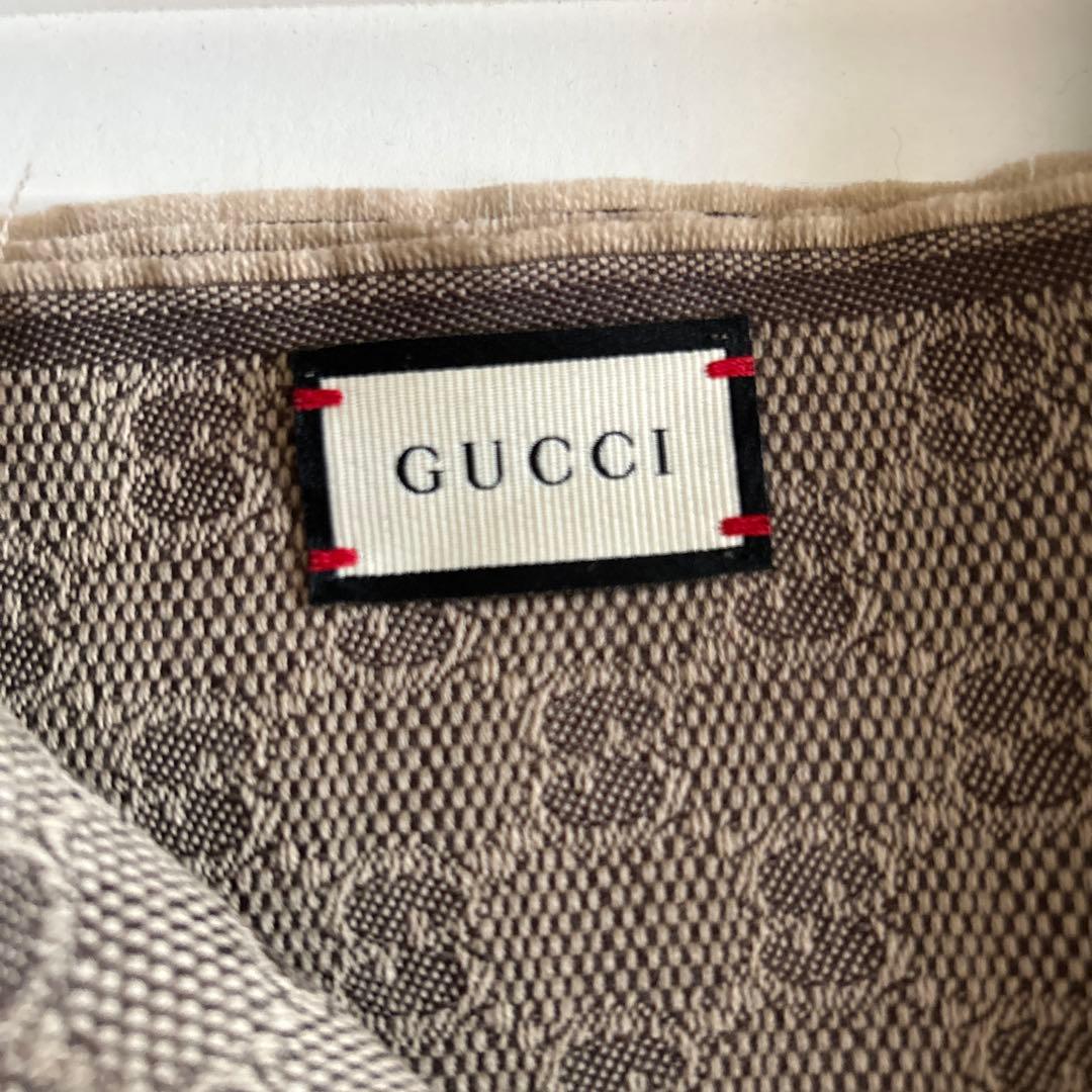 GUCCI シルクストール　未使用収納袋付き
